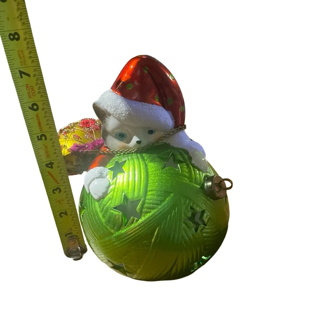 Whimsical Santa‎ Claus cat with Yarn Ball Christmas Ornament Light festive Cute